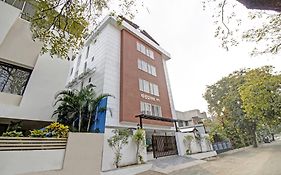 Treebo Chandraprasth Residency